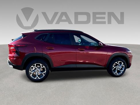 Certified 2024 Chevrolet Trax LT image 24