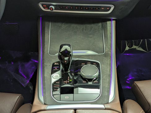 Used 2022 BMW X5 sDrive40i w/ Premium Package image 17