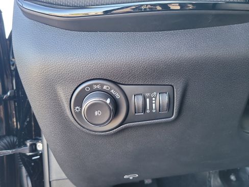 New 2026 Jeep Compass Limited image 21