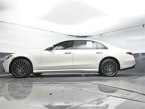 Used 2023 Mercedes-Benz S 500 4MATIC image 34