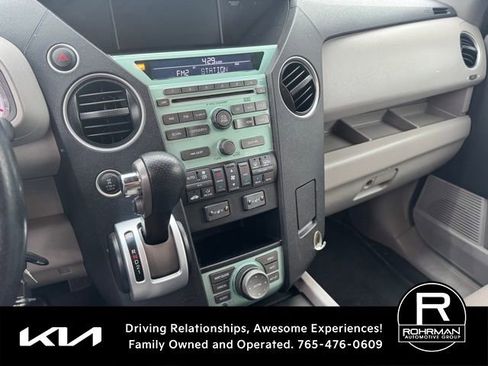Used 2010 Honda Pilot Touring image 11