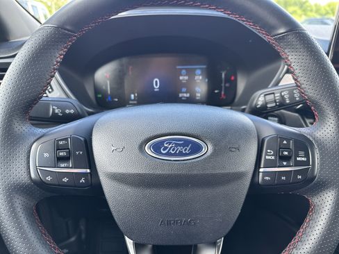 Used 2025 Ford Escape ST-Line AWD/4WD image 10