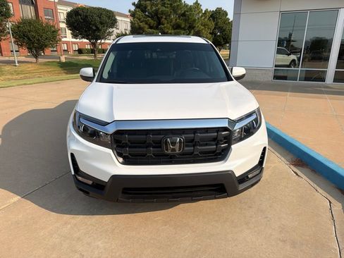 Used 2025 Honda Ridgeline RTL image 3