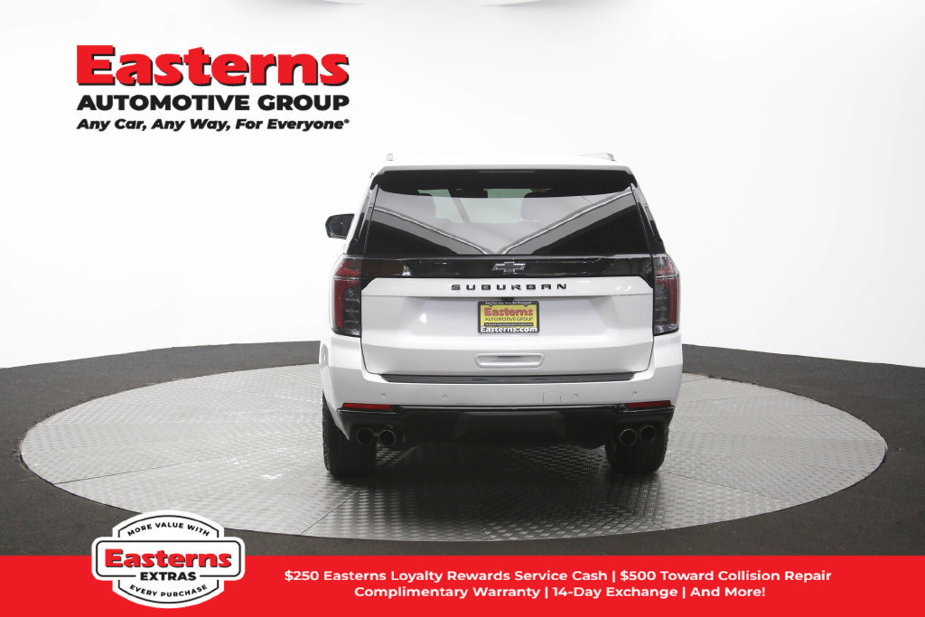 Used 2025 Chevrolet Suburban Z71 AWD/4WD image 38