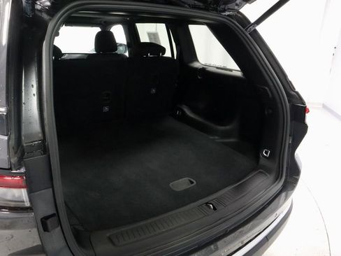 Used 2024 Jeep Grand Cherokee Laredo X w/ Luxury Tech Group I image 13