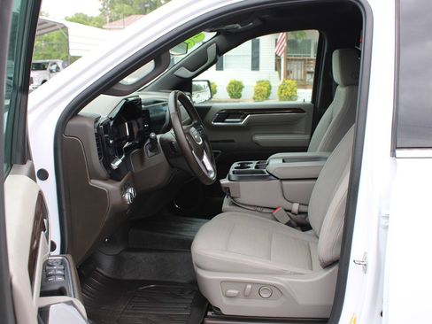 Used 2024 GMC Sierra 1500 SLE AWD/4WD image 12