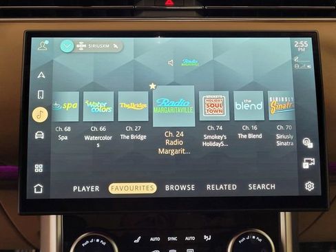 Used 2023 Land Rover Range Rover SE image 20