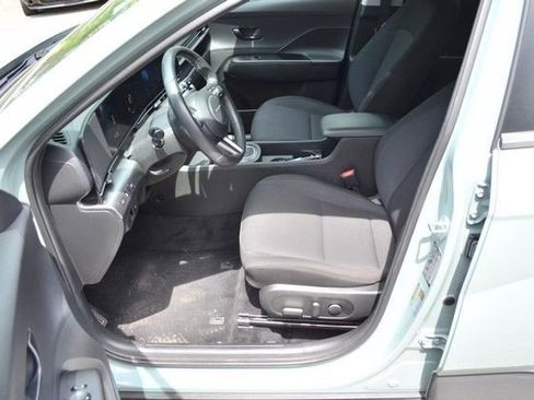 Used 2025 Hyundai Kona SEL AWD/4WD image 17