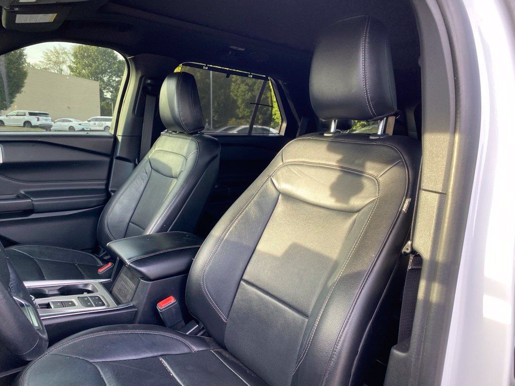 Used 2020 Ford Explorer Limited RWD image 14