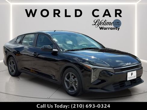 Used 2025 Kia K4 FWD image 1