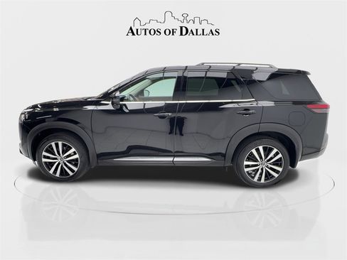 Used 2024 Nissan Pathfinder Platinum w/ Cargo Package image 6