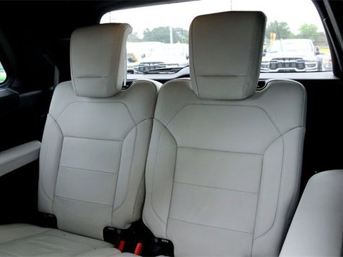 Used 2019 Mercedes-Benz GLS 550 4MATIC image 27