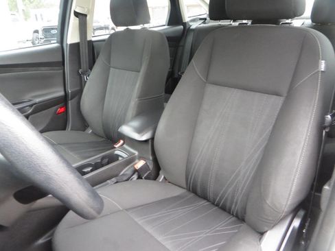 Used 2016 Ford Focus SE image 44