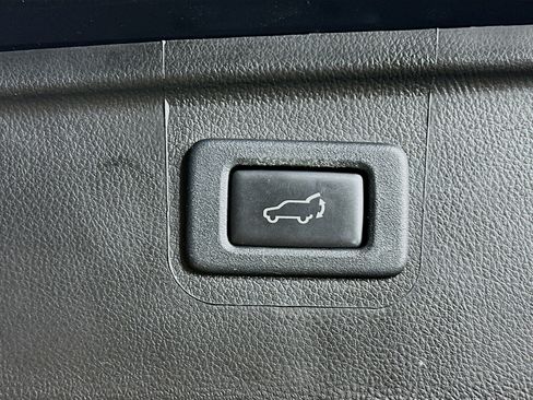 Used 2018 Subaru Outback 3.6R Touring w/ Protection Package #1 AWD/4WD image 32
