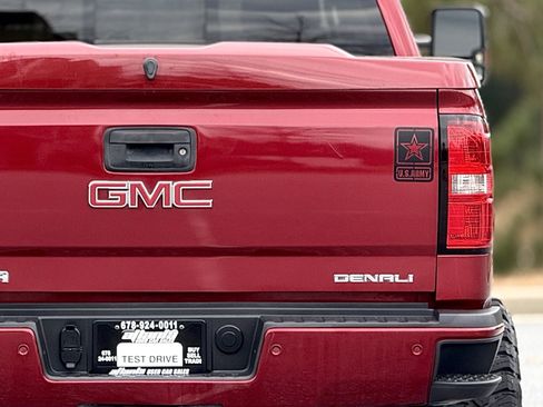 Used 2019 GMC Sierra 3500 Denali w/ Duramax Plus Package image 16