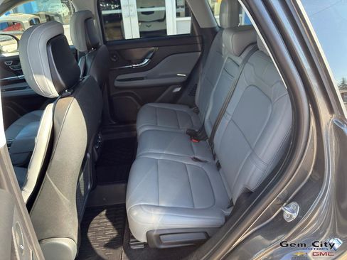 Used 2020 Lincoln Corsair Reserve w/ Equipment Group 201A image 12