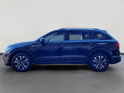 Used 2023 Volkswagen Tiguan S image 2
