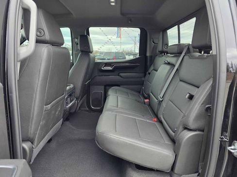 Used 2022 GMC Sierra 1500 Elevation w/ Elevation Premium Package AWD/4WD image 16