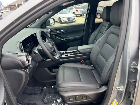 Used 2026 Chevrolet Equinox LT w/ Convenience Package II AWD/4WD image 11