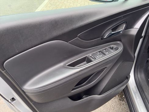 Used 2022 Buick Encore Preferred w/ Safety Package image 10