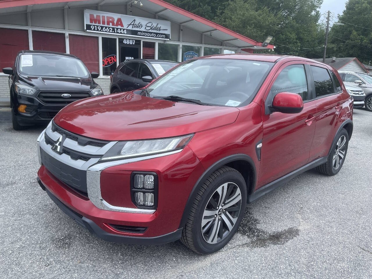 Used 2020 Mitsubishi Outlander Sport ES FWD image 3