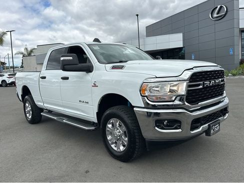 Used 2024 RAM 2500 Big Horn w/ Off Road Package AWD/4WD image 2