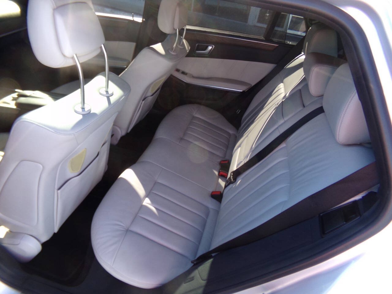 Used 2016 Mercedes-Benz E 350 4MATIC Wagon image 14