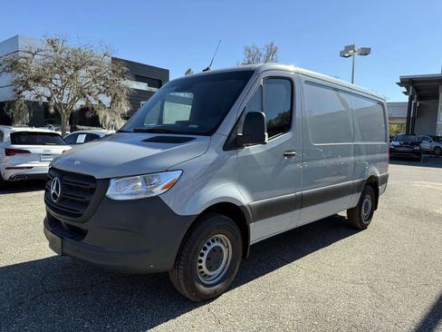 Used 2024 Mercedes-Benz Sprinter 144 Cargo image 1