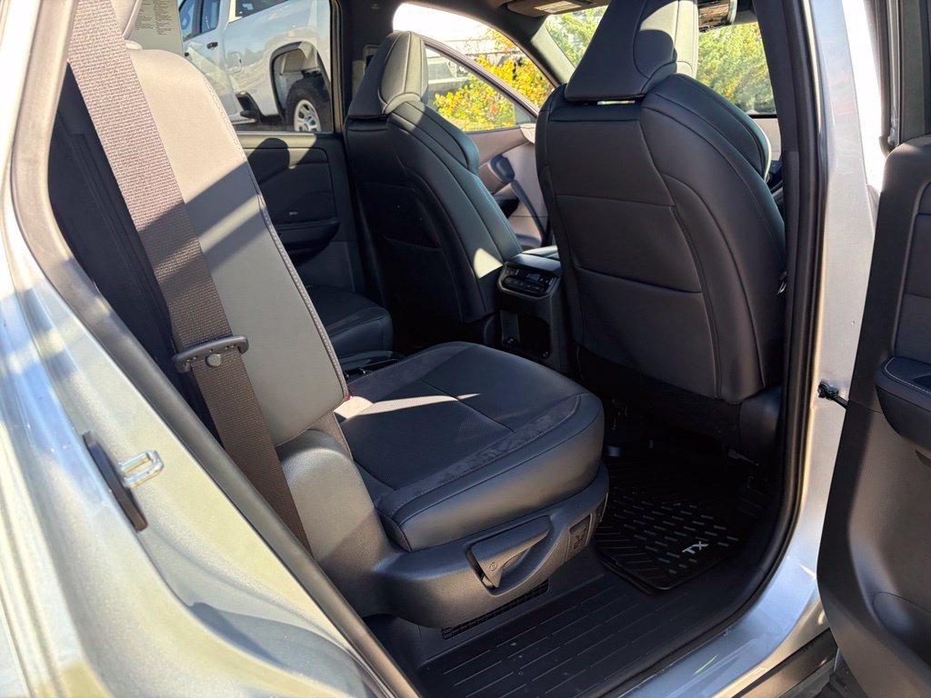 Used 2024 Lexus TX 500h AWD image 17
