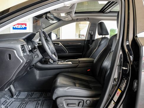 Used 2019 Lexus RX 350 FWD w/ Luxury Package image 3