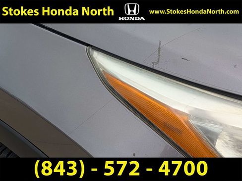Used 2015 Toyota Highlander XLE FWD image 3