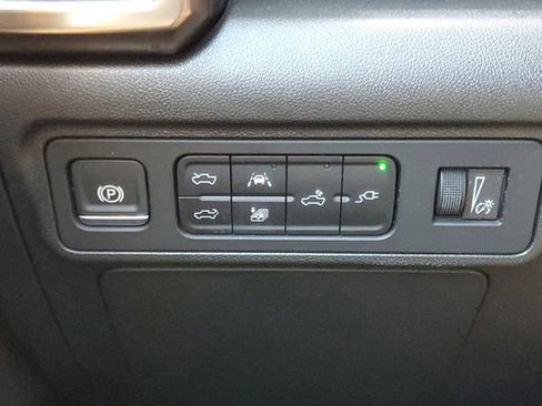 Used 2024 GMC Hummer EV 3X AWD/4WD image 30