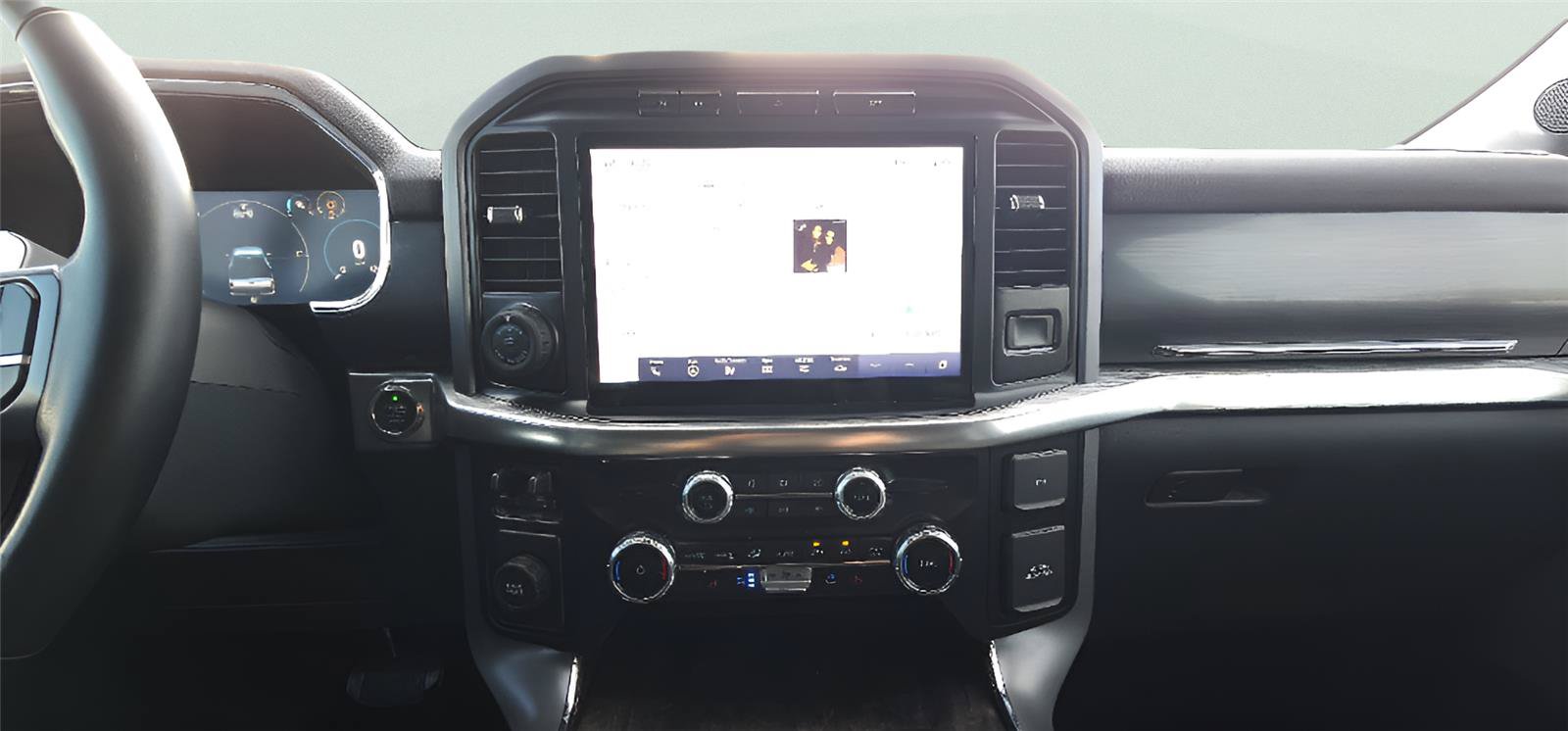 Used 2023 Ford F150 Lariat w/ Trailer Tow Package RWD image 26