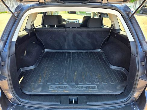 Used 2011 Subaru Outback 2.5i Premium AWD/4WD image 64