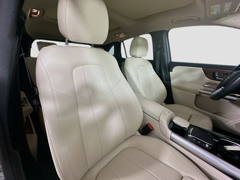 Certified 2023 Mercedes-Benz GLA 250 4MATIC image 37