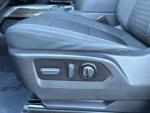 Used 2021 Chevrolet Silverado 1500 RST image 13