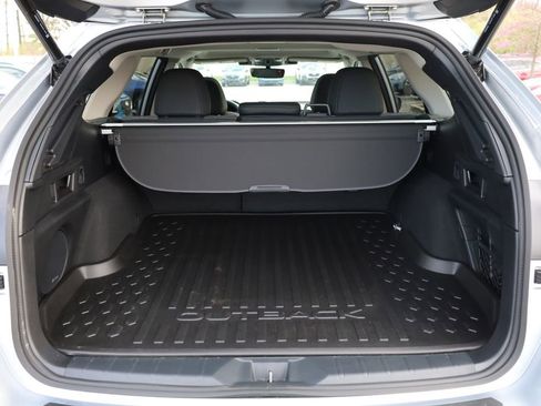 Certified 2025 Subaru Outback Onyx Edition image 6