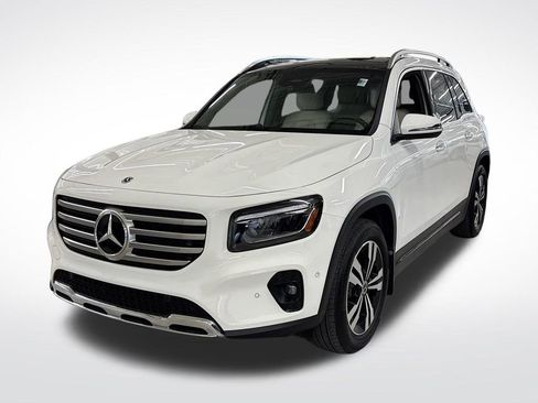 Used 2025 Mercedes-Benz GLB 250 image 1