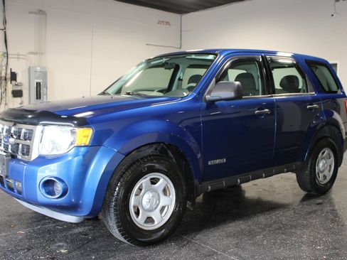 Used 2008 Ford Escape XLS FWD image 6