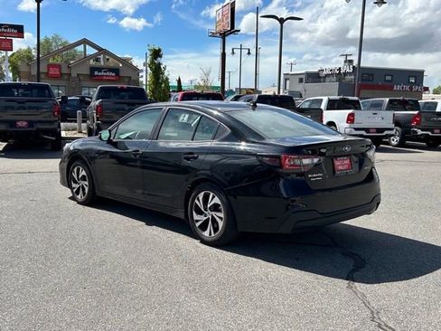 Used 2025 Subaru Legacy Premium AWD/4WD image 5