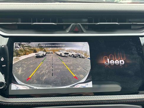 New 2026 Jeep Cherokee Overland image 13