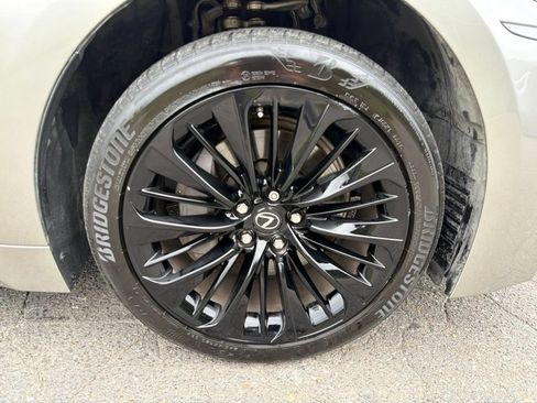 Used 2019 Lexus LS 500 w/ Interior Upgrade Package RWD image 9