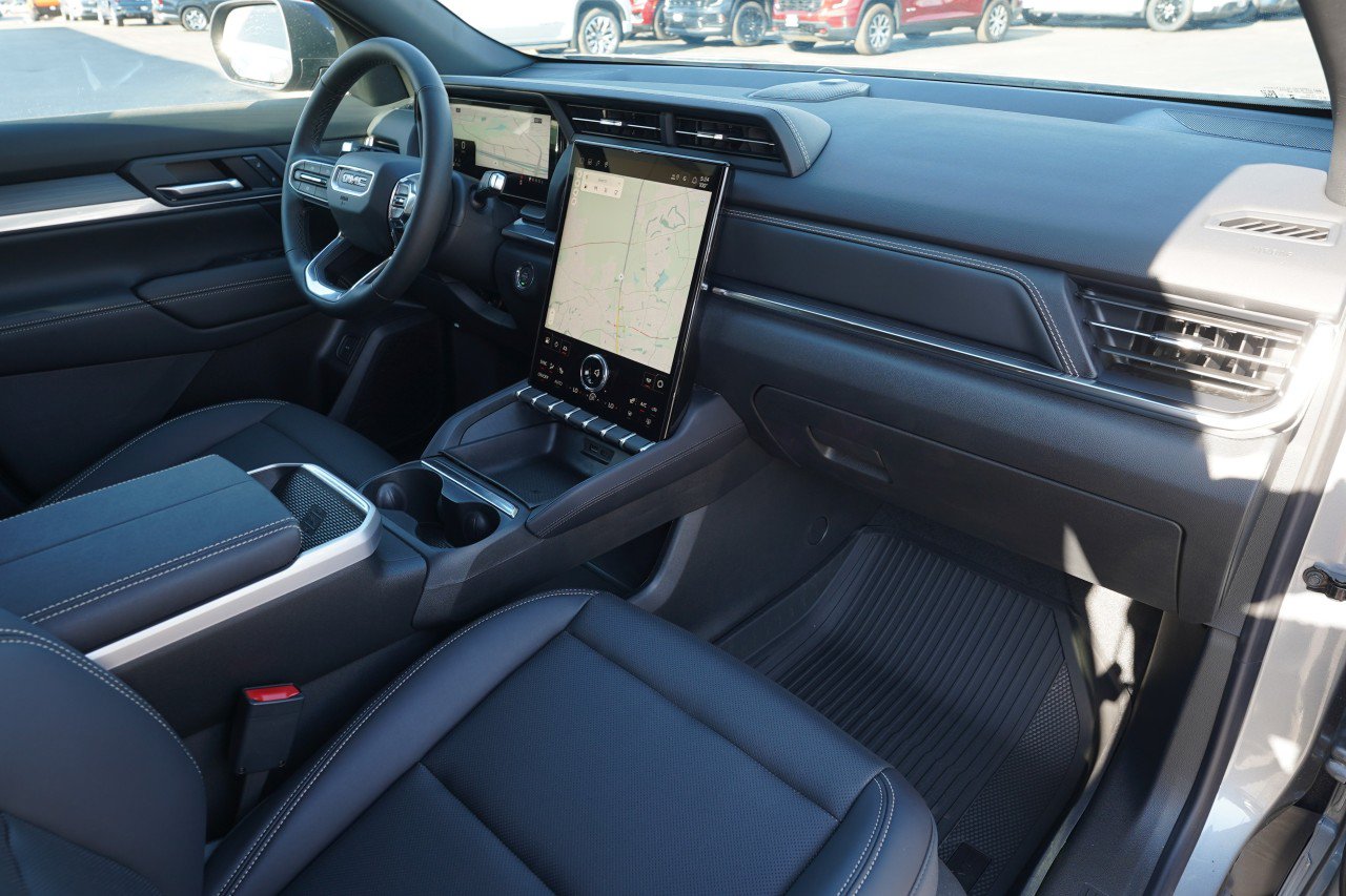 New 2027 GMC Terrain Elevation w/ Elevation Premium Package FWD image 25
