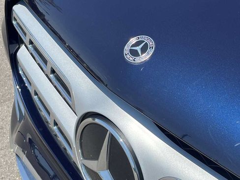 Used 2022 Mercedes-Benz GLS 450 4MATIC image 22