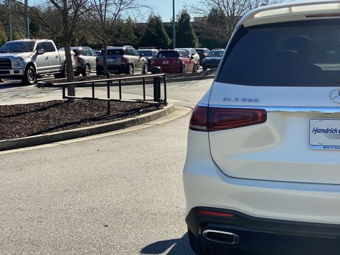 Used 2020 Mercedes-Benz GLS 580 4MATIC image 23