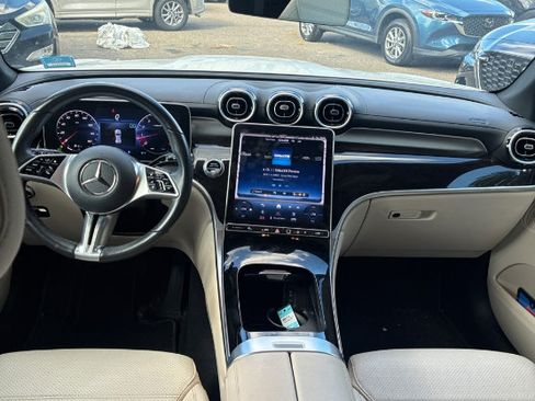 Used 2023 Mercedes-Benz GLC 300 4MATIC image 8