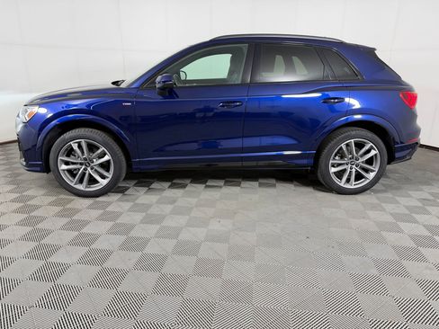 Used 2022 Audi Q3 2.0T Premium Plus AWD/4WD image 2