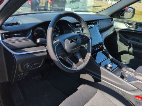 New 2026 Jeep Grand Cherokee Laredo X image 10