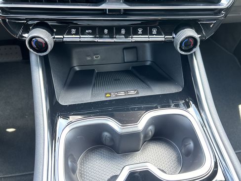 New 2026 Chevrolet Traverse LT w/ Sun and Wheel Package image 58