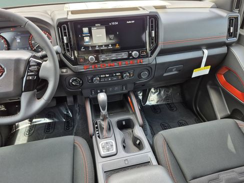 New 2026 Nissan Frontier PRO-4X w/ Pro-4x Convenience Package AWD/4WD image 13